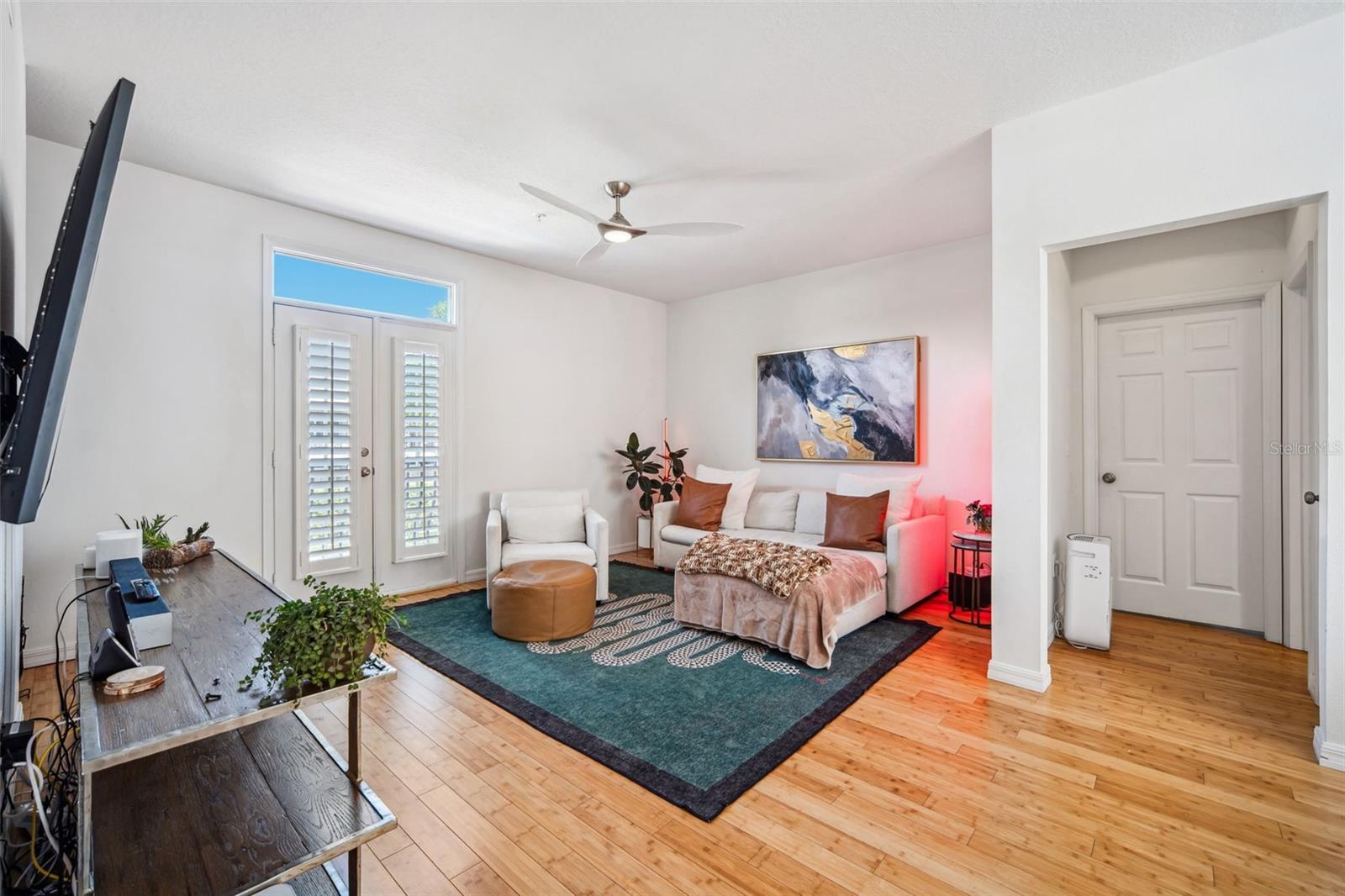 HARBOUR PLACE CITY HOMES A CON - Residential