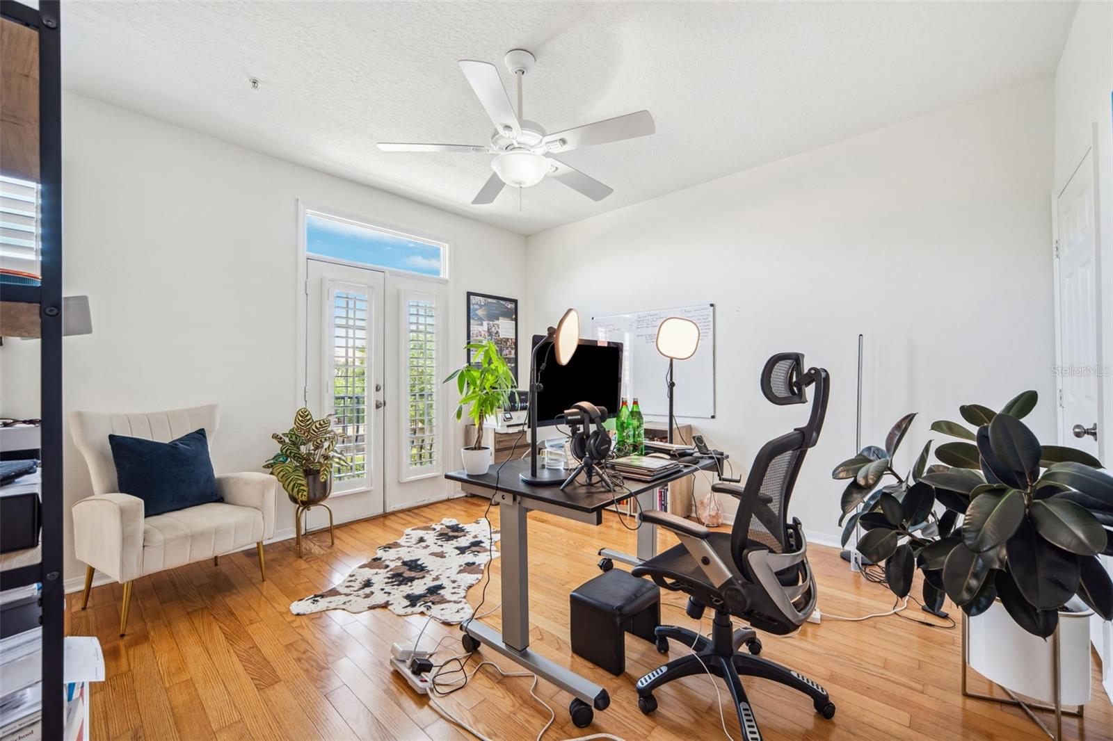 HARBOUR PLACE CITY HOMES A CON - Residential