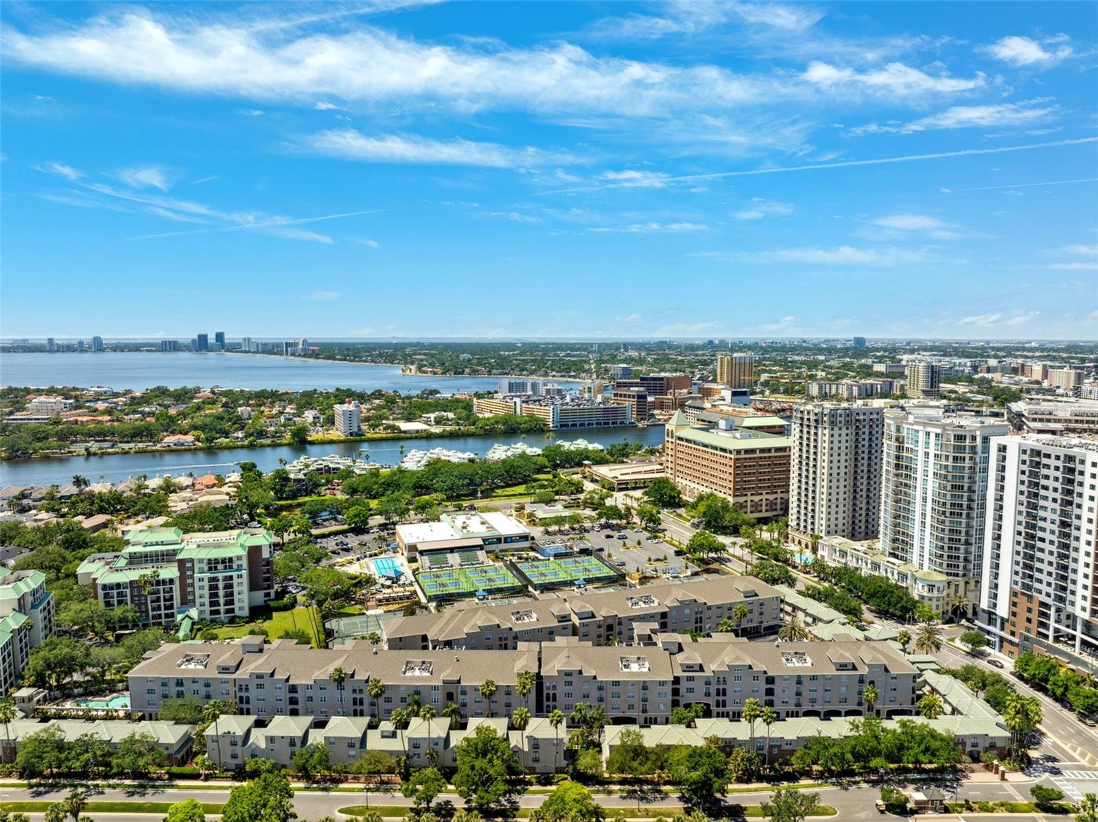 HARBOUR PLACE CITY HOMES A CON - Residential