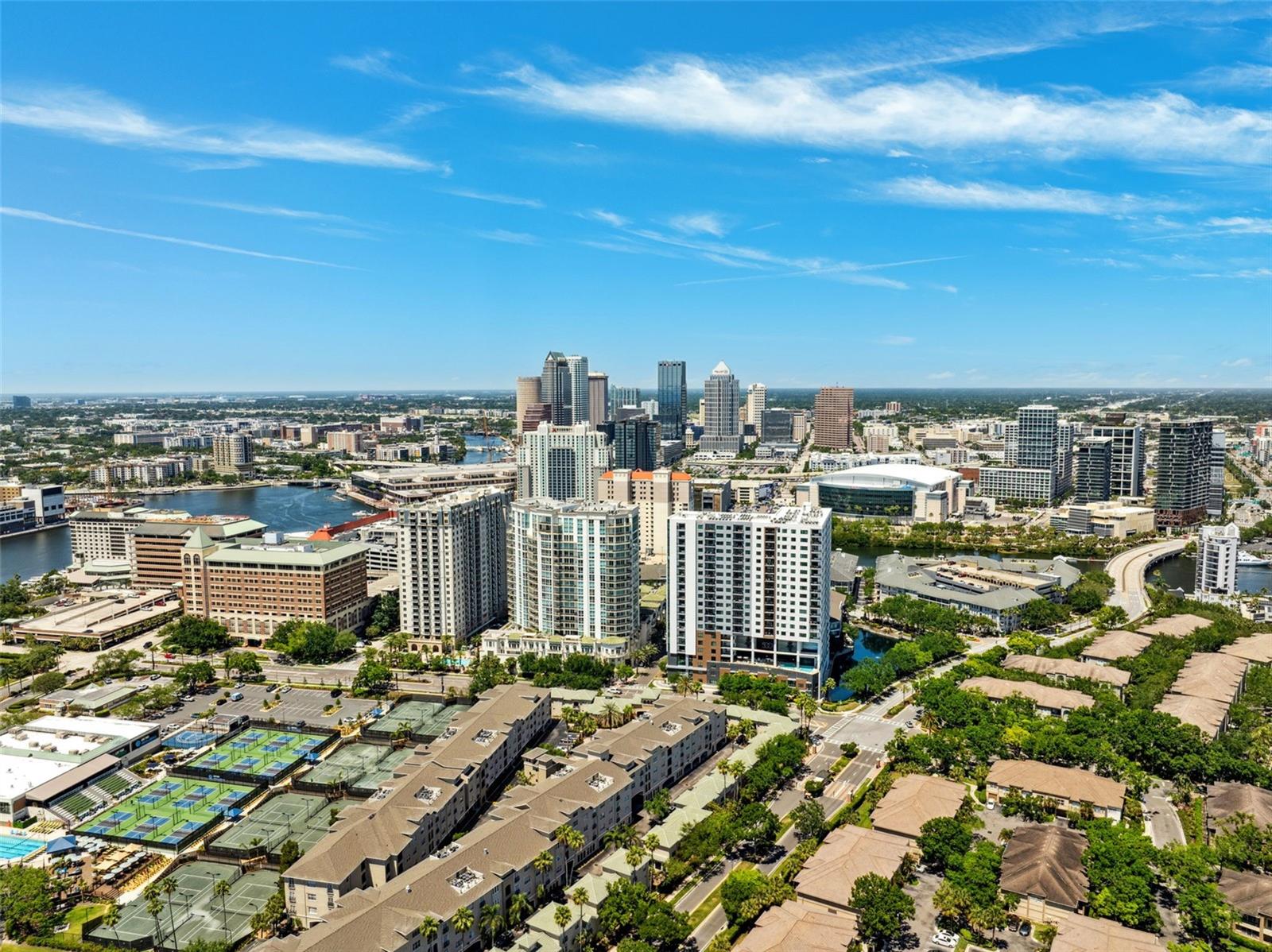 HARBOUR PLACE CITY HOMES A CON - Residential