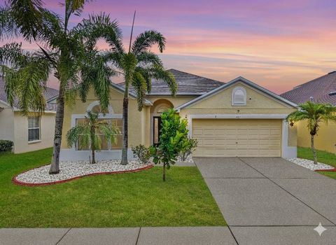 427 STONE BRIAR DRIVE RUSKIN FL 33570