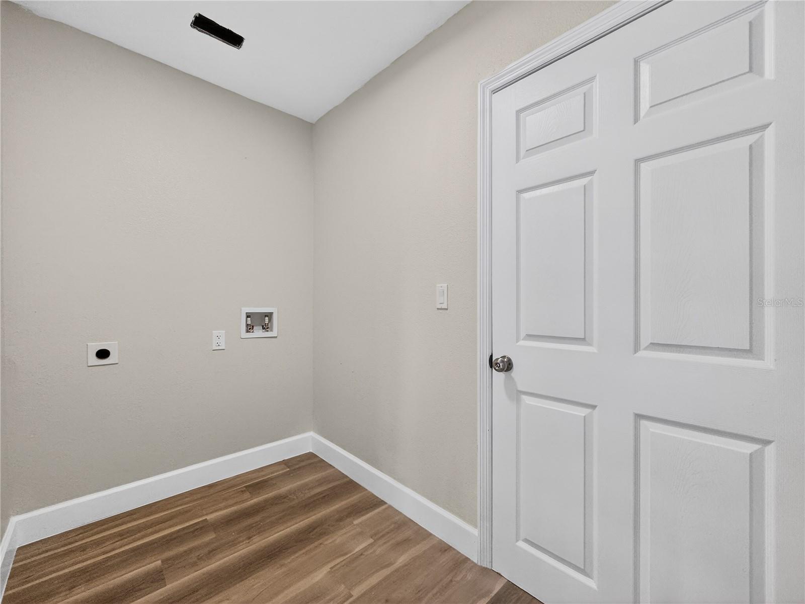 WHISPERING HILLS GOLF ESTATES - Residential