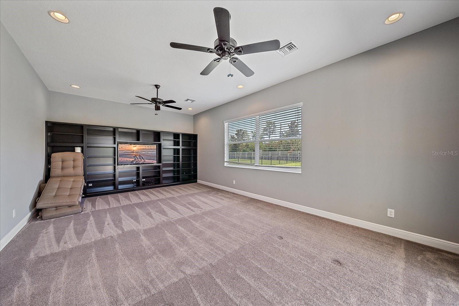 ENCLAVE AT COUNTRY MEADOWS - Residential