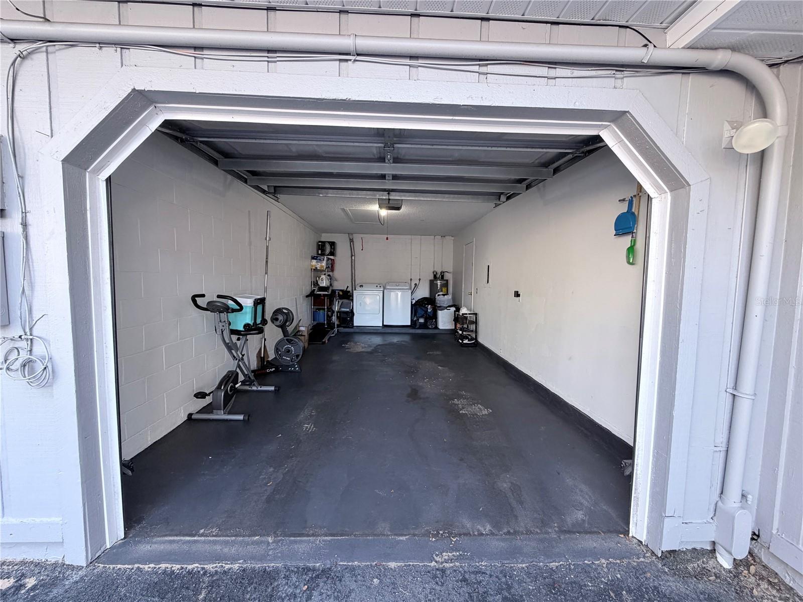 CARMEL OAKS CONDO PH 04 - Residential