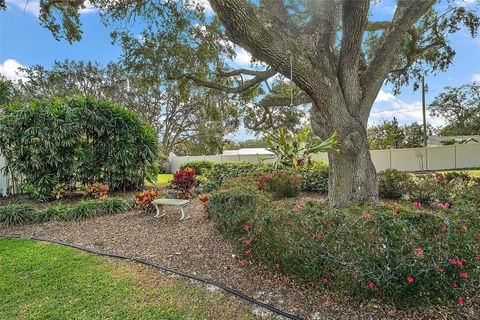 A home in EUSTIS