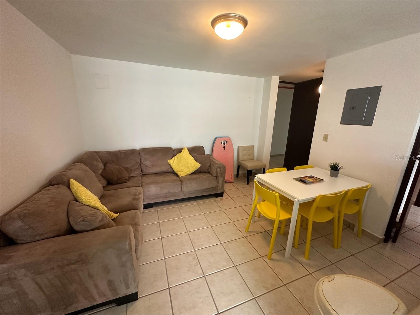 Km 7 EL CHARLIE NE204