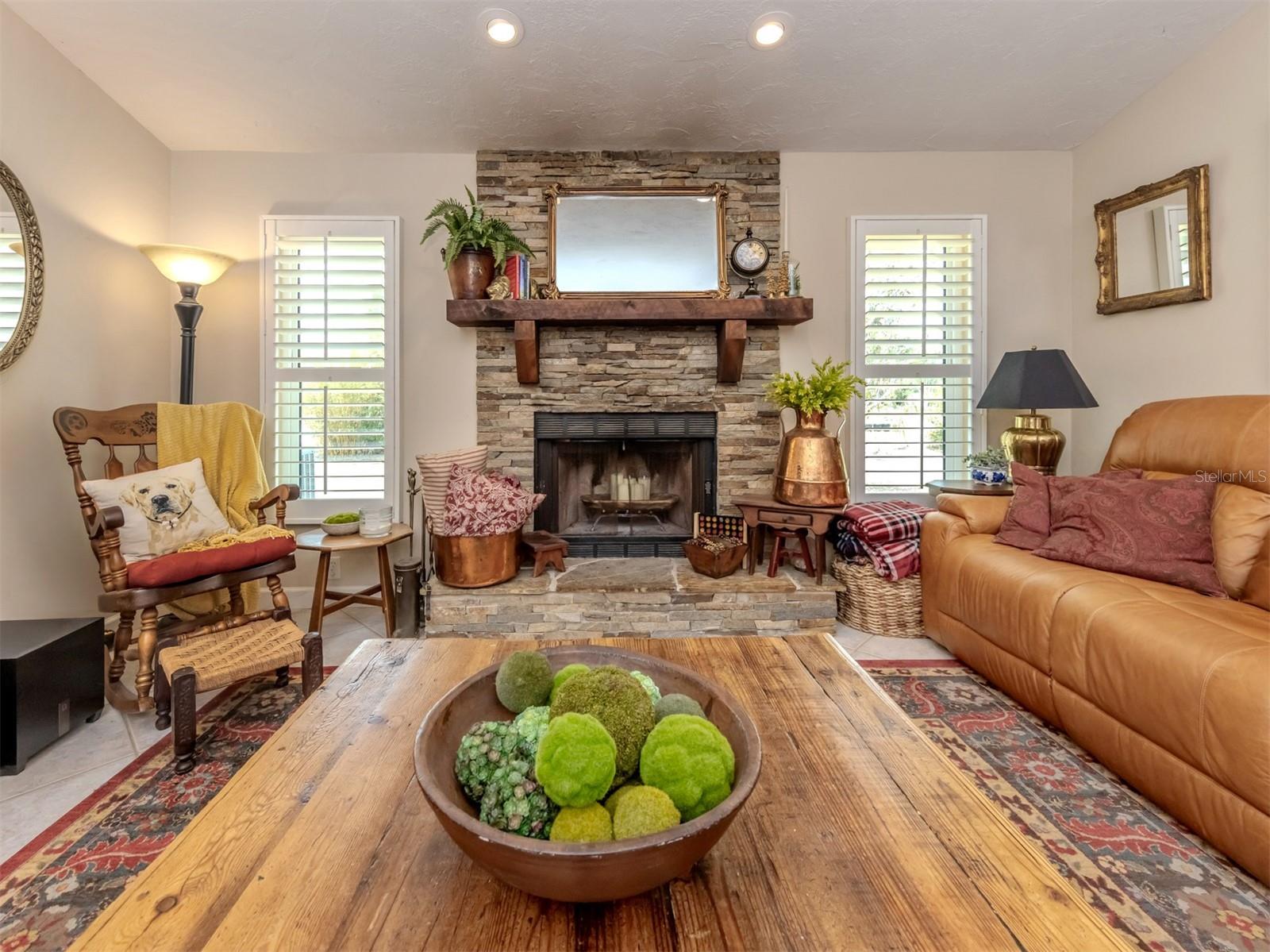 VENICE ACRES - Residential