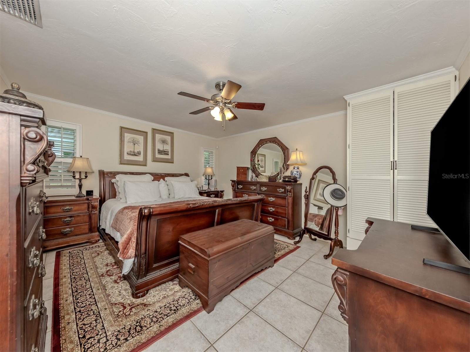 VENICE ACRES - Residential