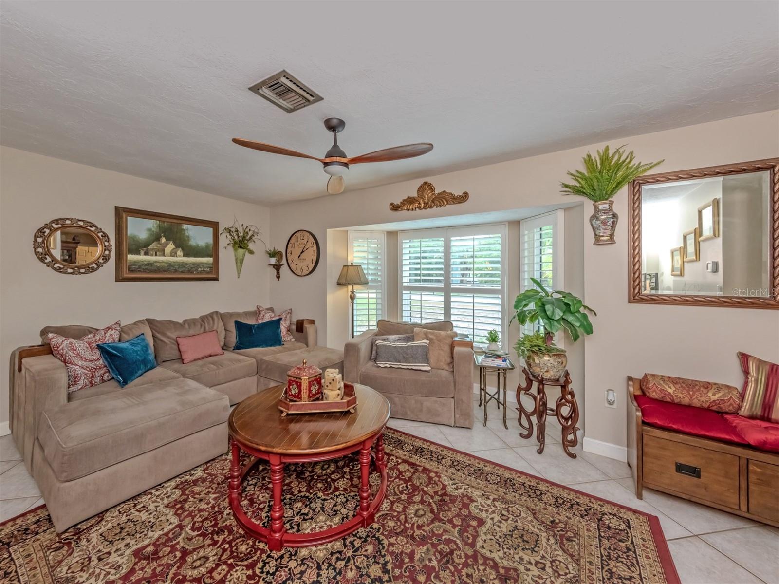 VENICE ACRES - Residential