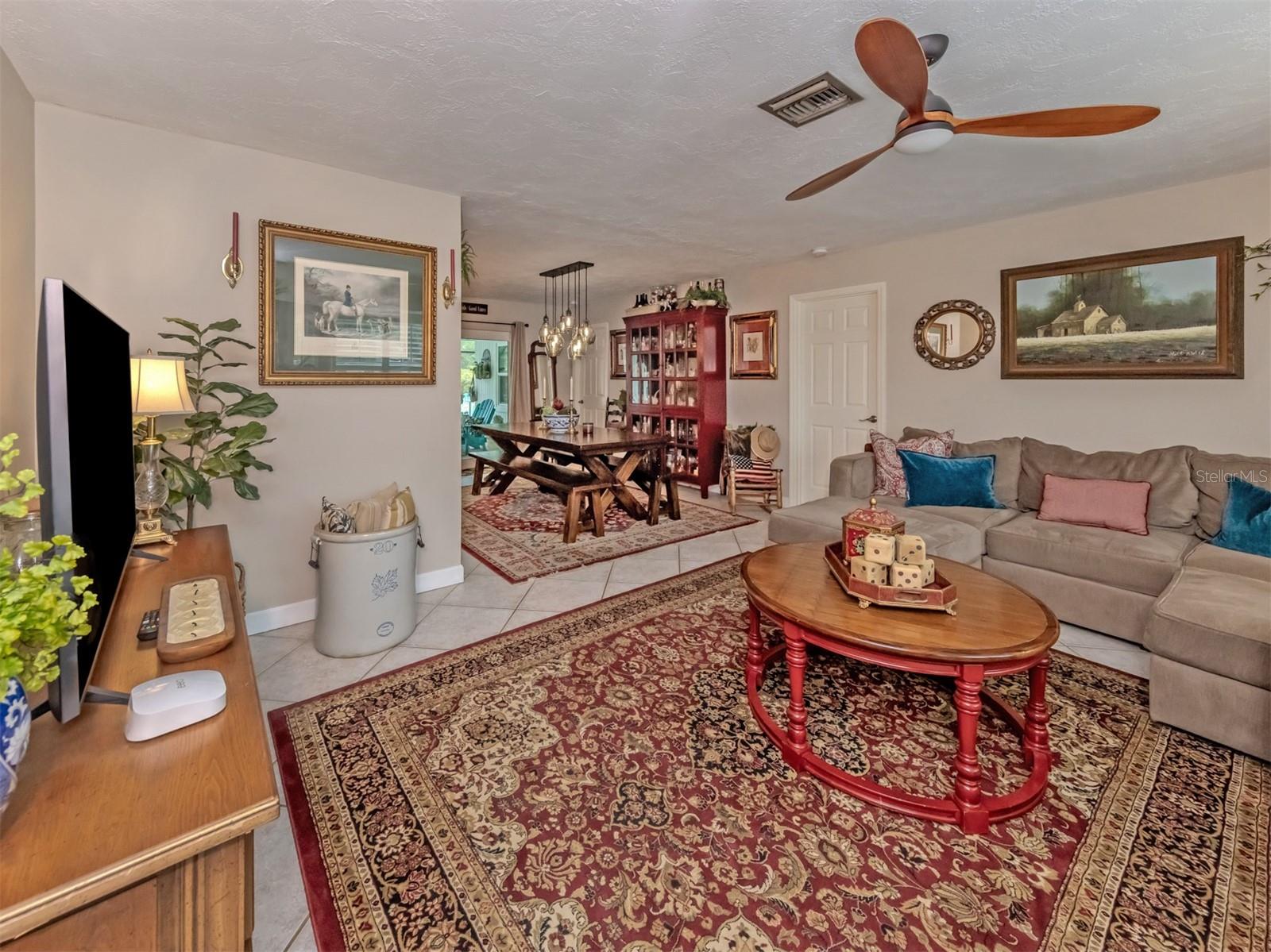 VENICE ACRES - Residential