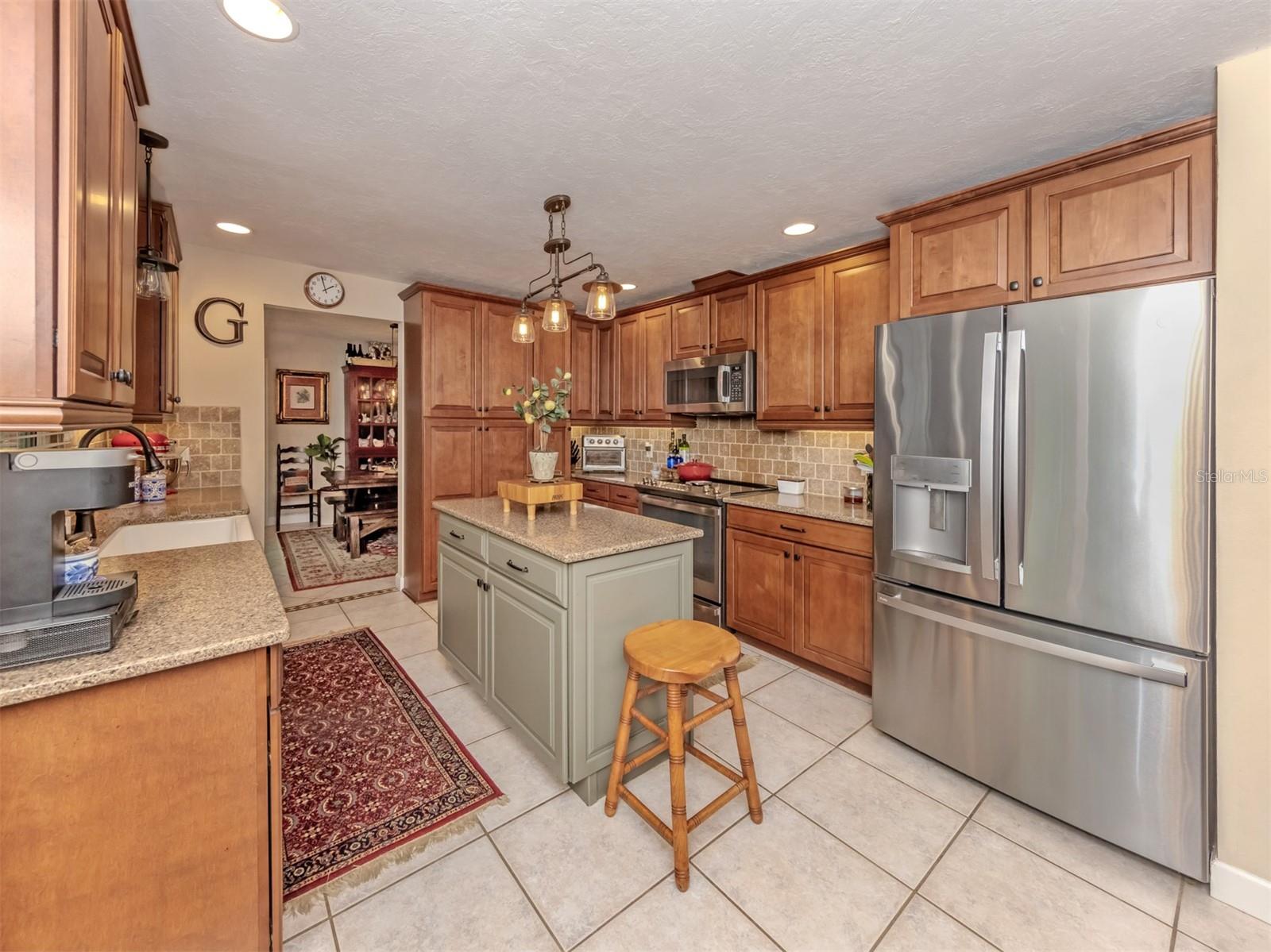 VENICE ACRES - Residential