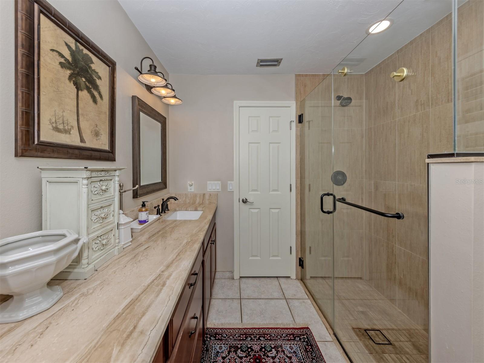 VENICE ACRES - Residential