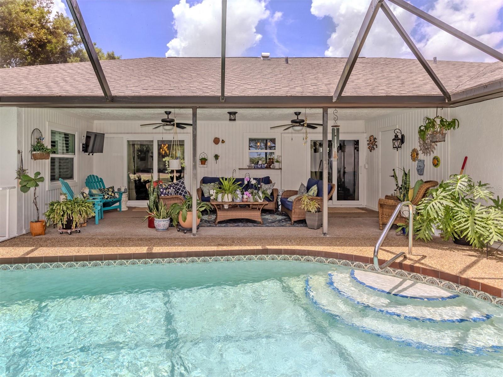 VENICE ACRES - Residential