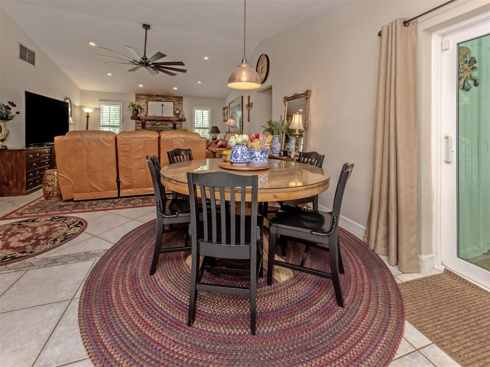 VENICE ACRES - Residential