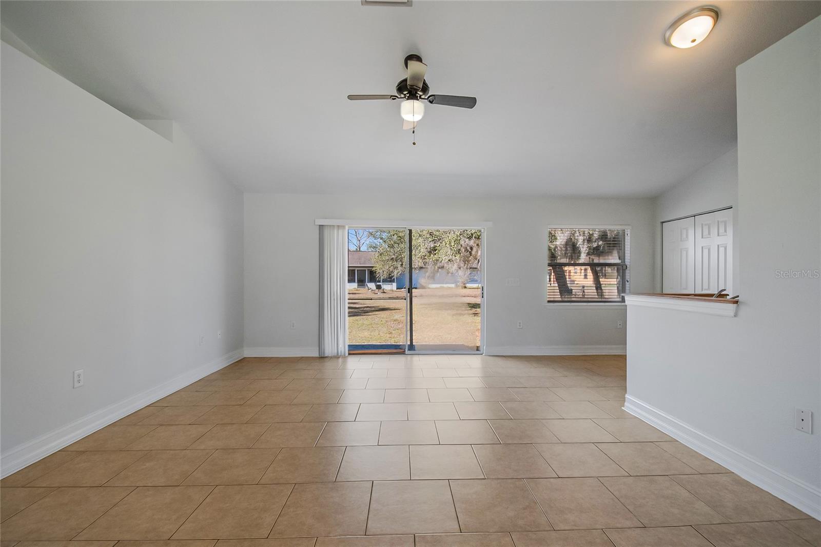 OAK MANOR - Residential