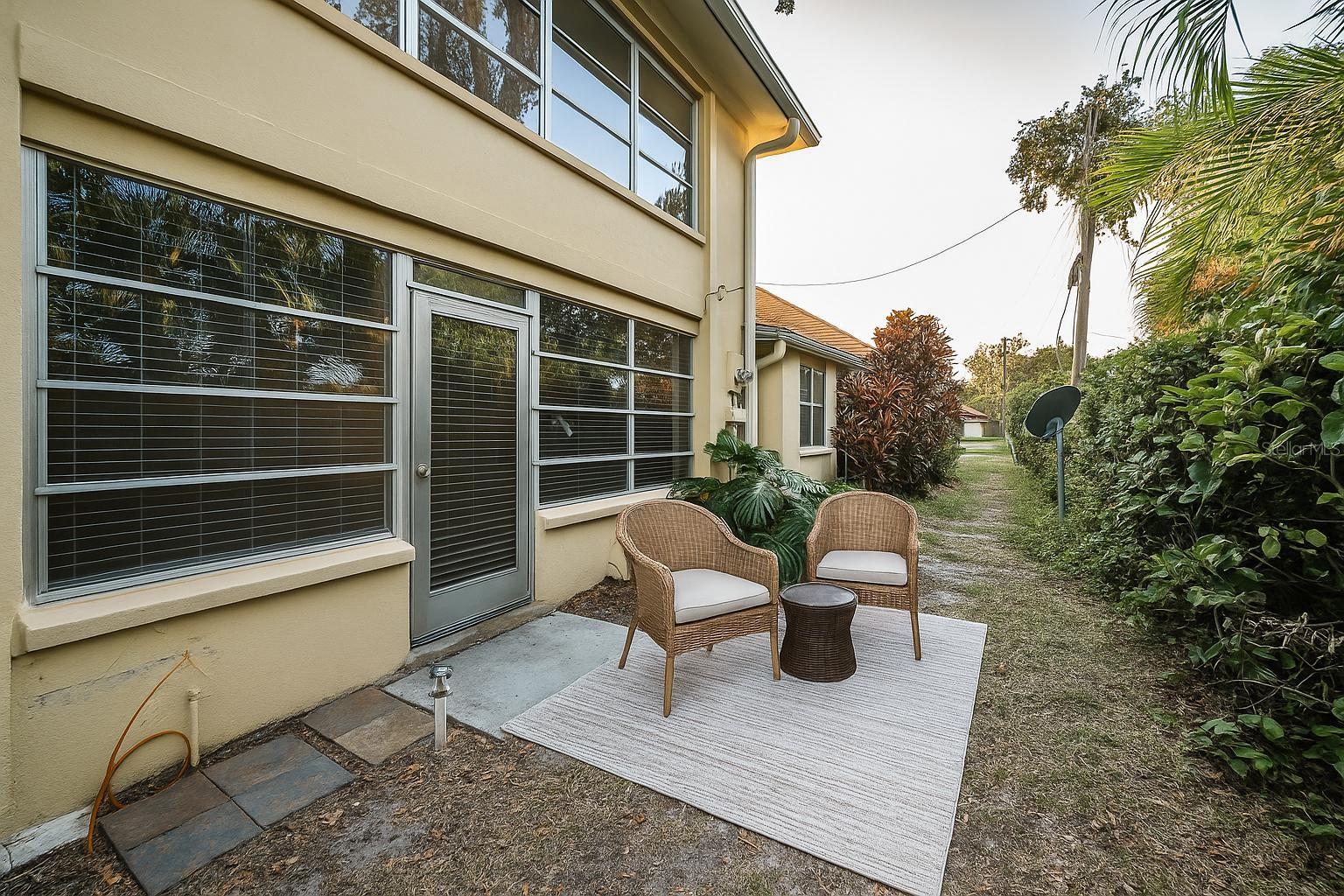 BELLEAIR PALMS TERRACE CONDO 1 - Residential