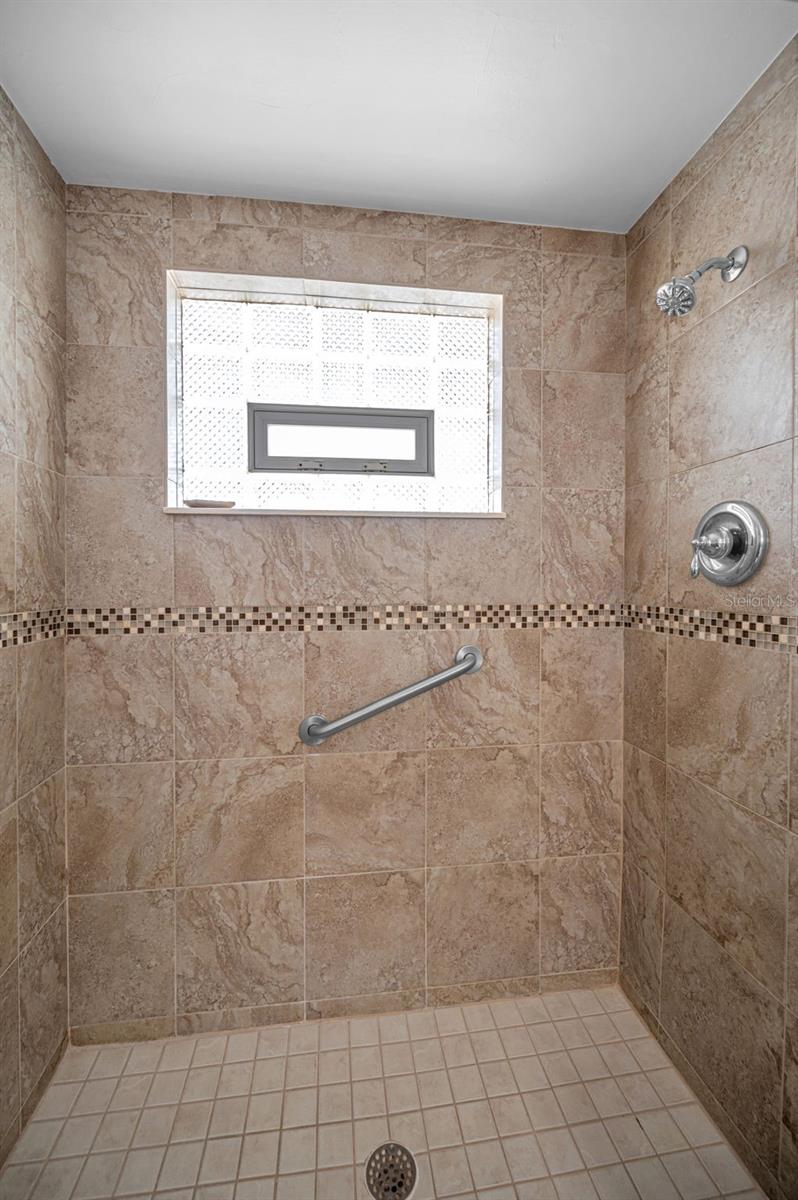 GULF HIGHLANDS - Residential