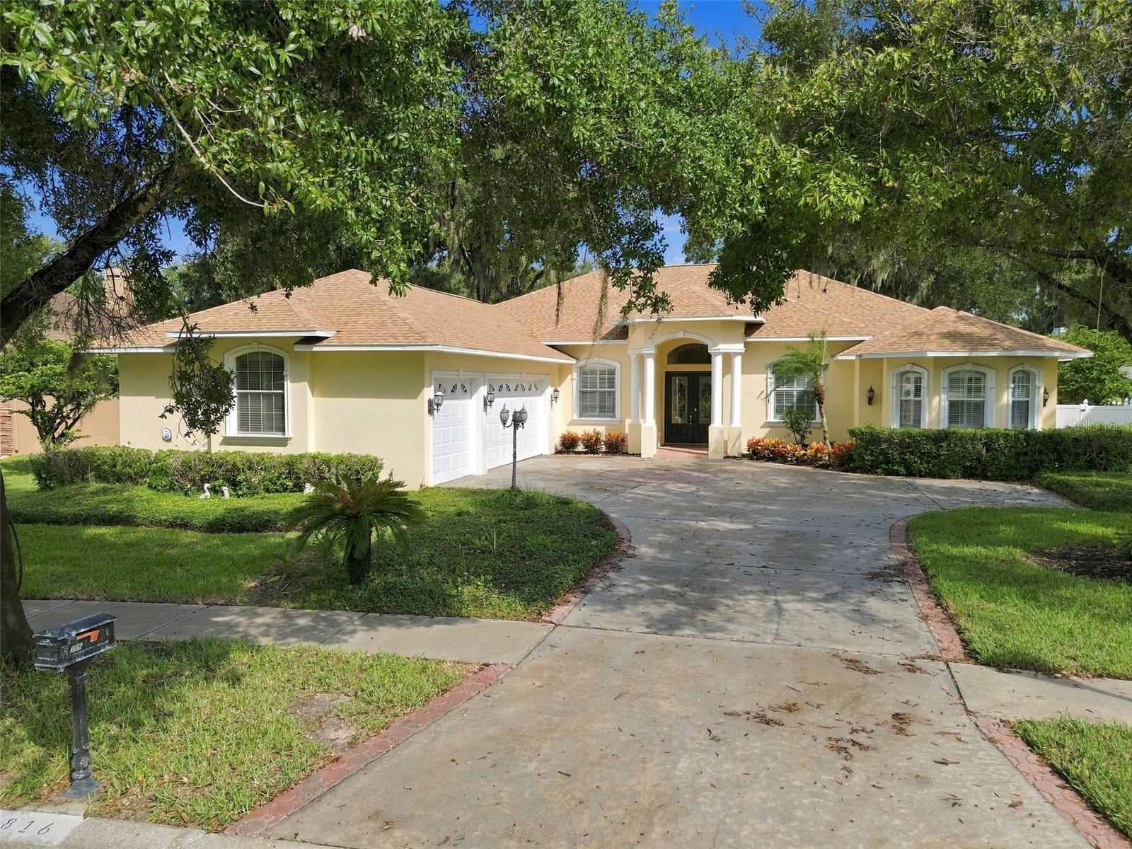 816 CITRUS WOOD LANE