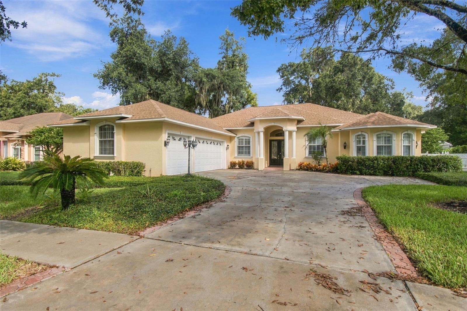 816 CITRUS WOOD LANE