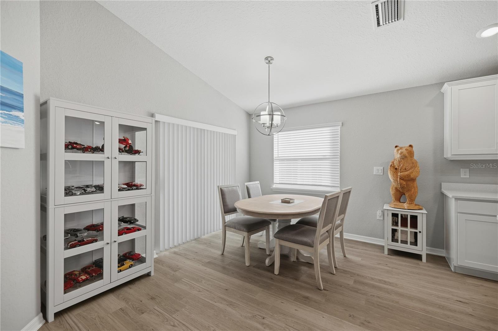 SUMMERCREST - Residential