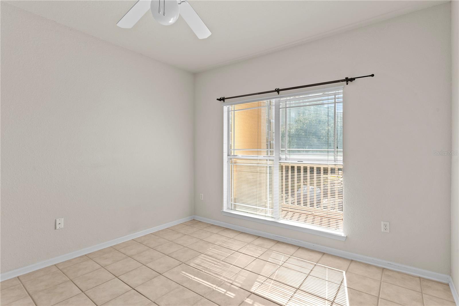 RESIDENCE AT RENAISSANCE - Residential