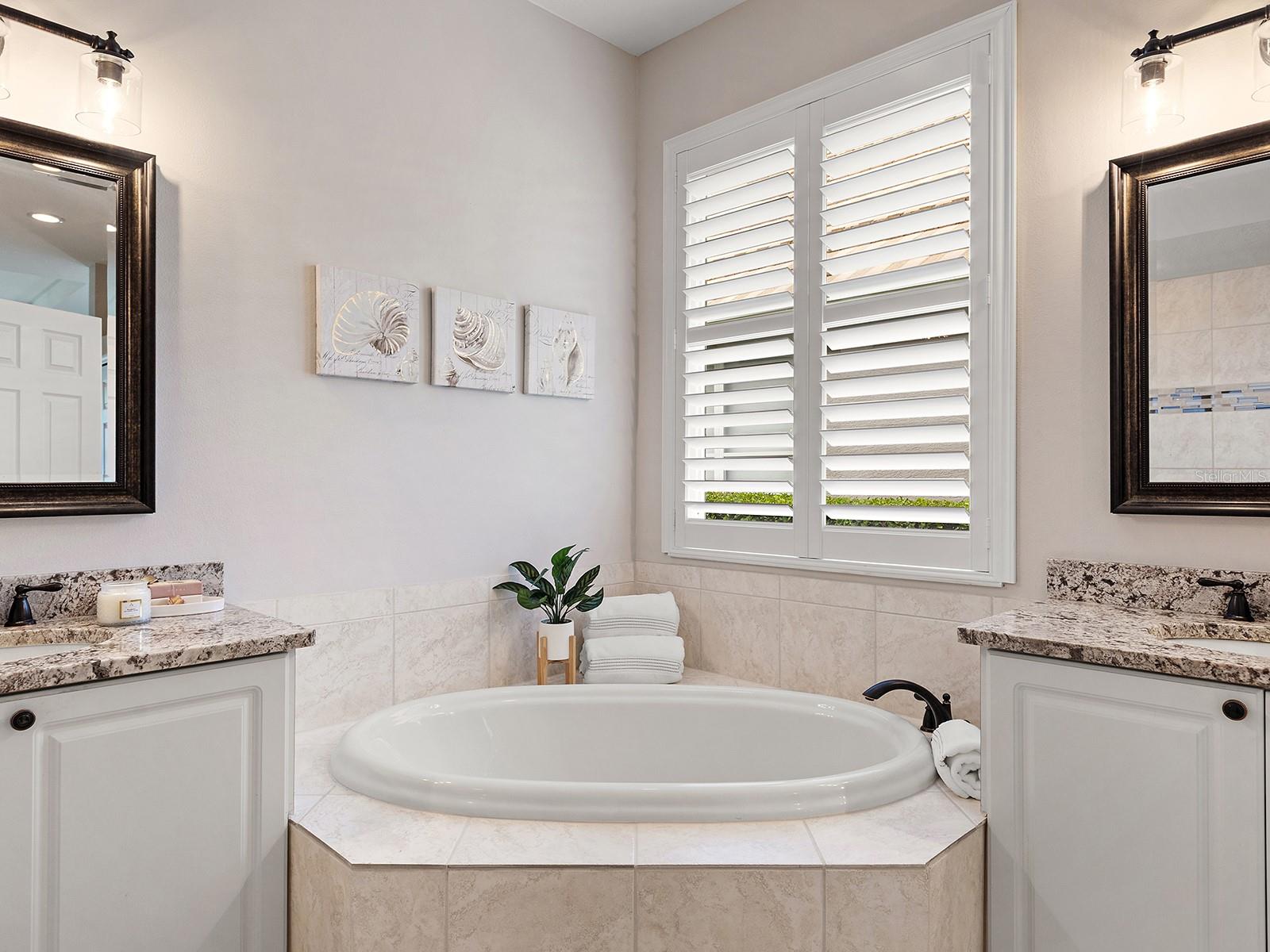 LAKEWOOD RANCH COUNTRY CLUB VILLAGE D 1 - Residential