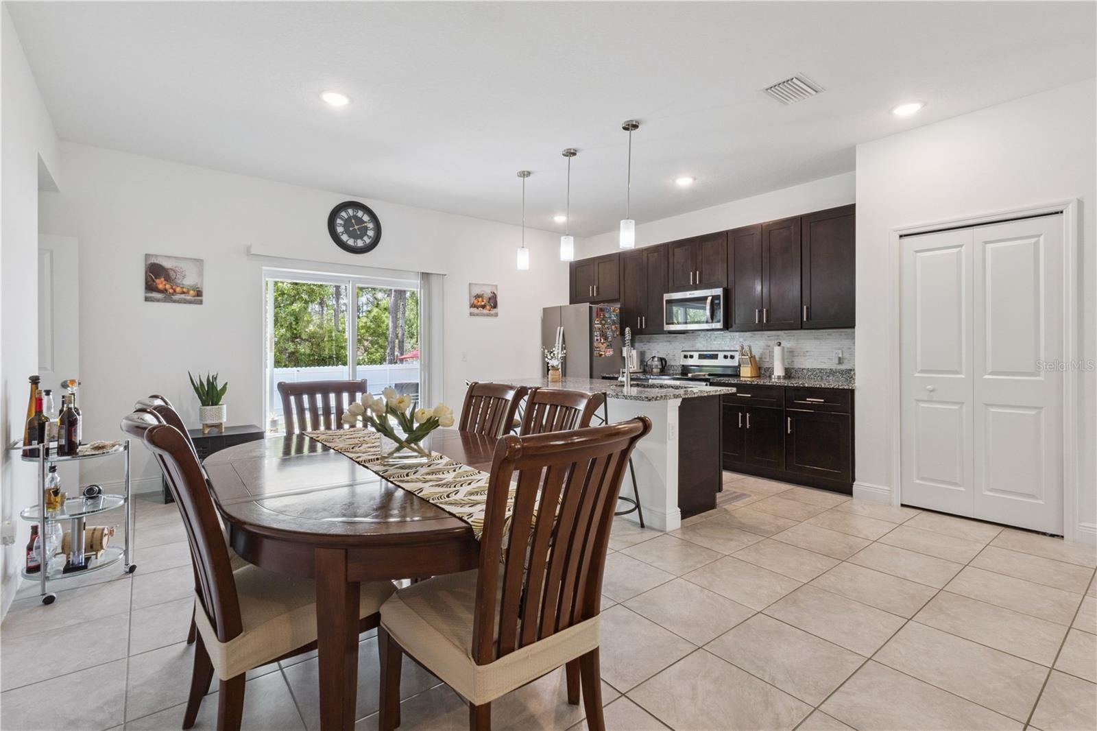 MARION OAKS - Residential