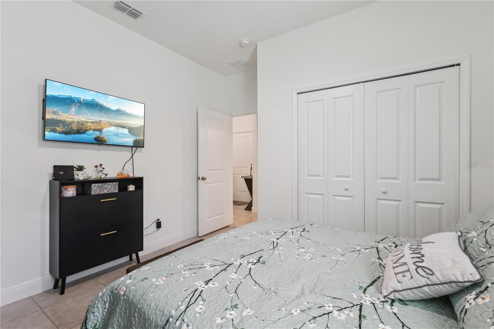 MARION OAKS - Residential