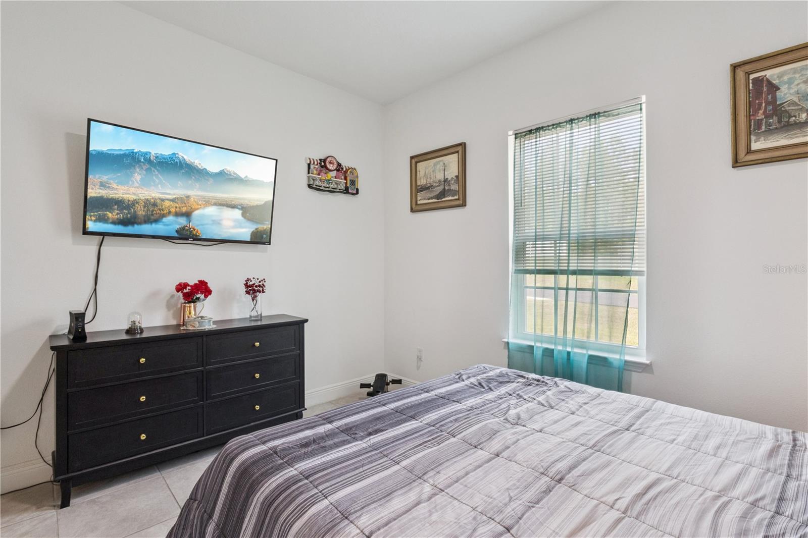 MARION OAKS - Residential