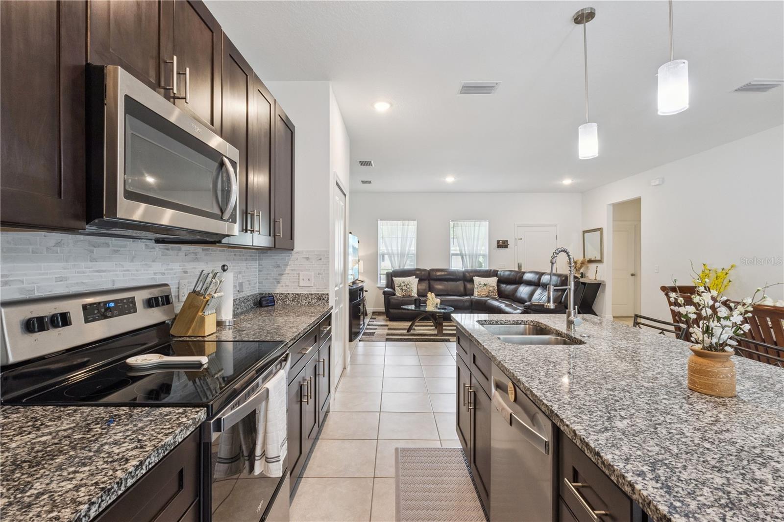 MARION OAKS - Residential