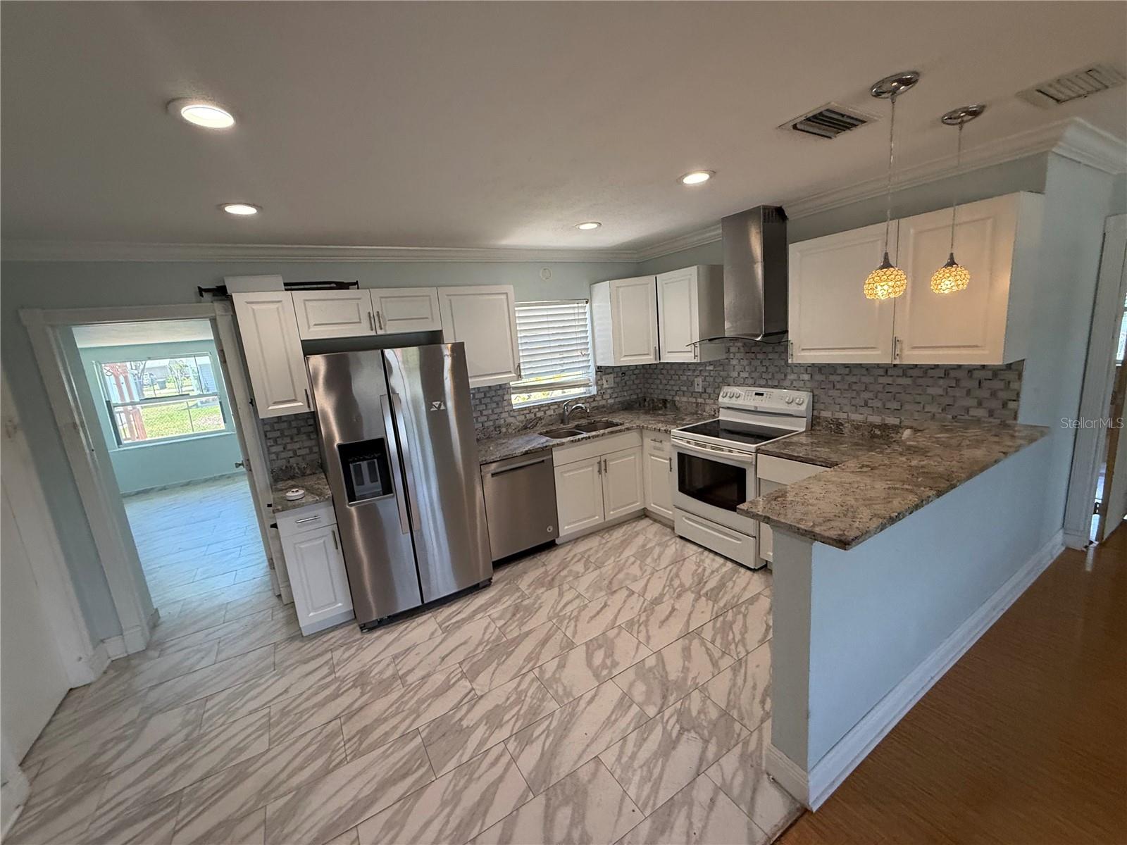 MEADOW LAWN 2ND ADD - Residential