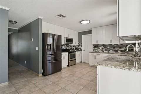 Tiny photo for 1804 Vale Drive, Clermont, FL 34711 (MLS # G5112686)