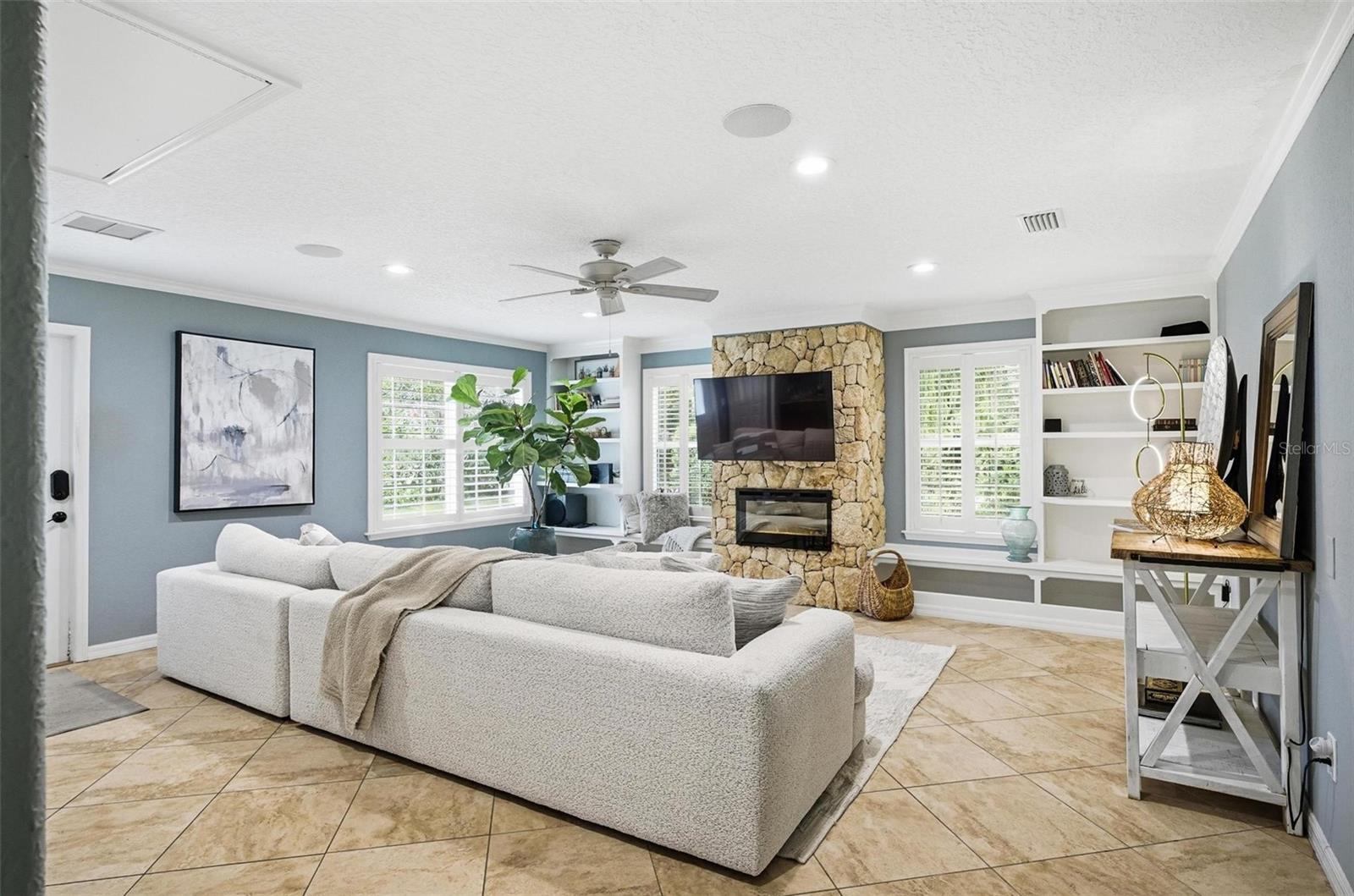 LIKENS SUBD LOTS 27 & 28 OR 289 PG 765 OR 397 PG 1 - Residential