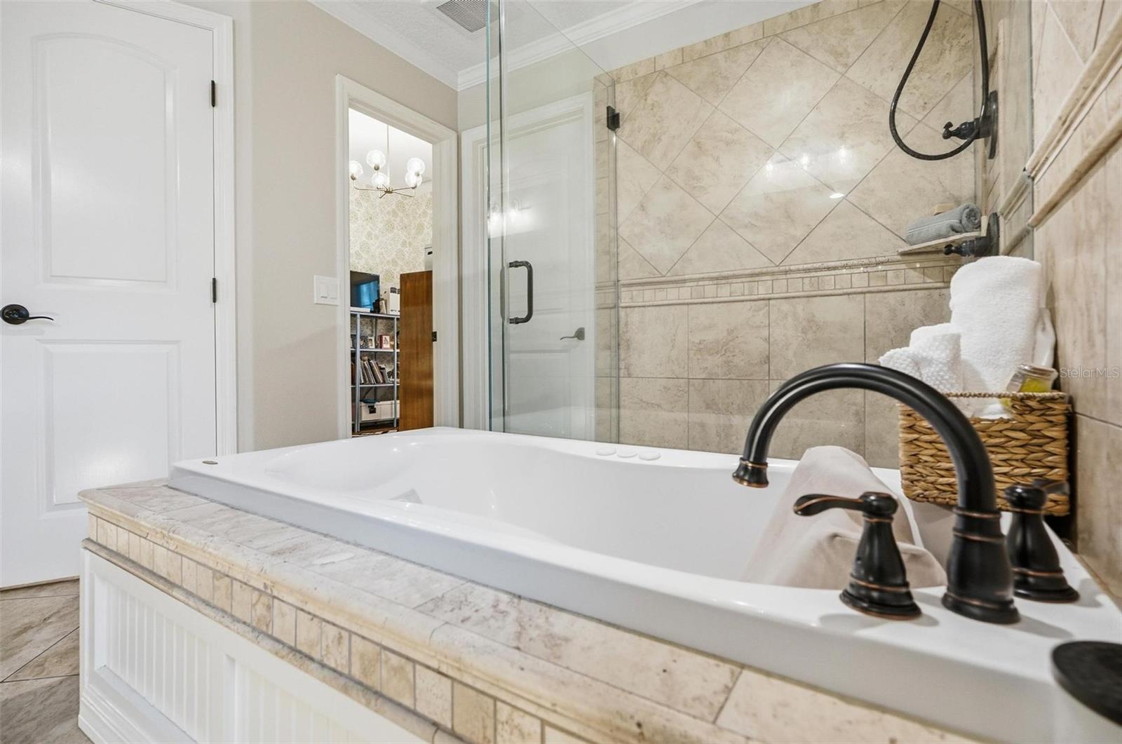 LIKENS SUBD LOTS 27 & 28 OR 289 PG 765 OR 397 PG 1 - Residential