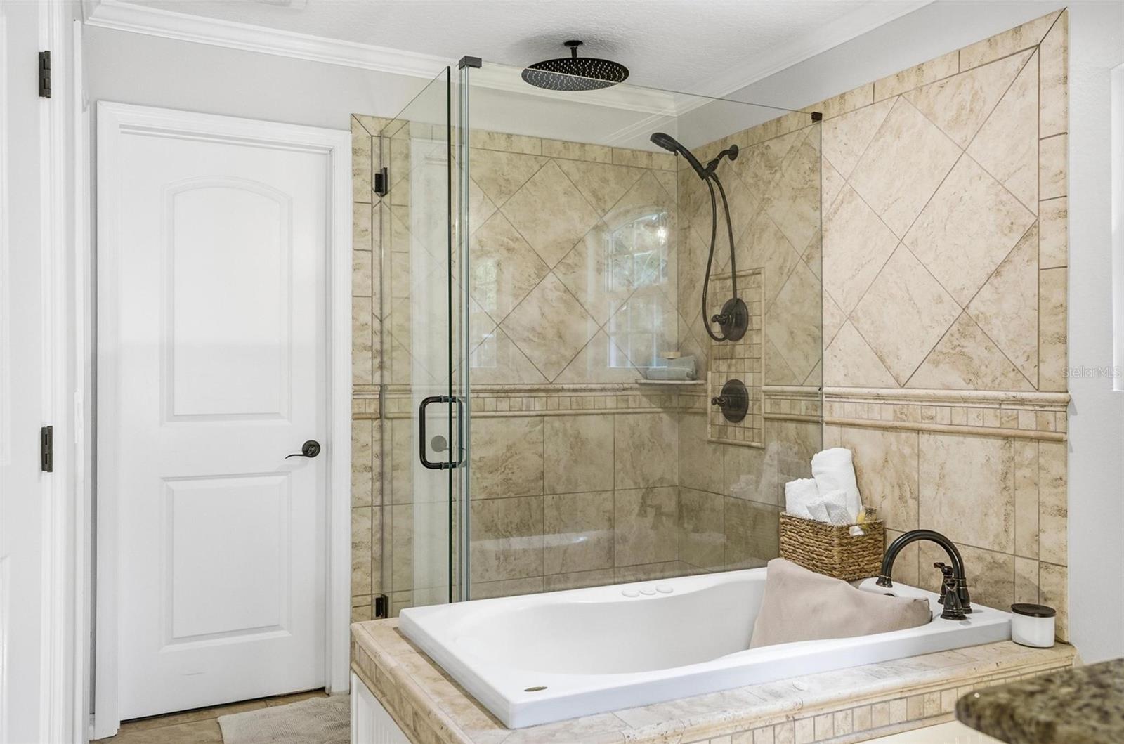 LIKENS SUBD LOTS 27 & 28 OR 289 PG 765 OR 397 PG 1 - Residential