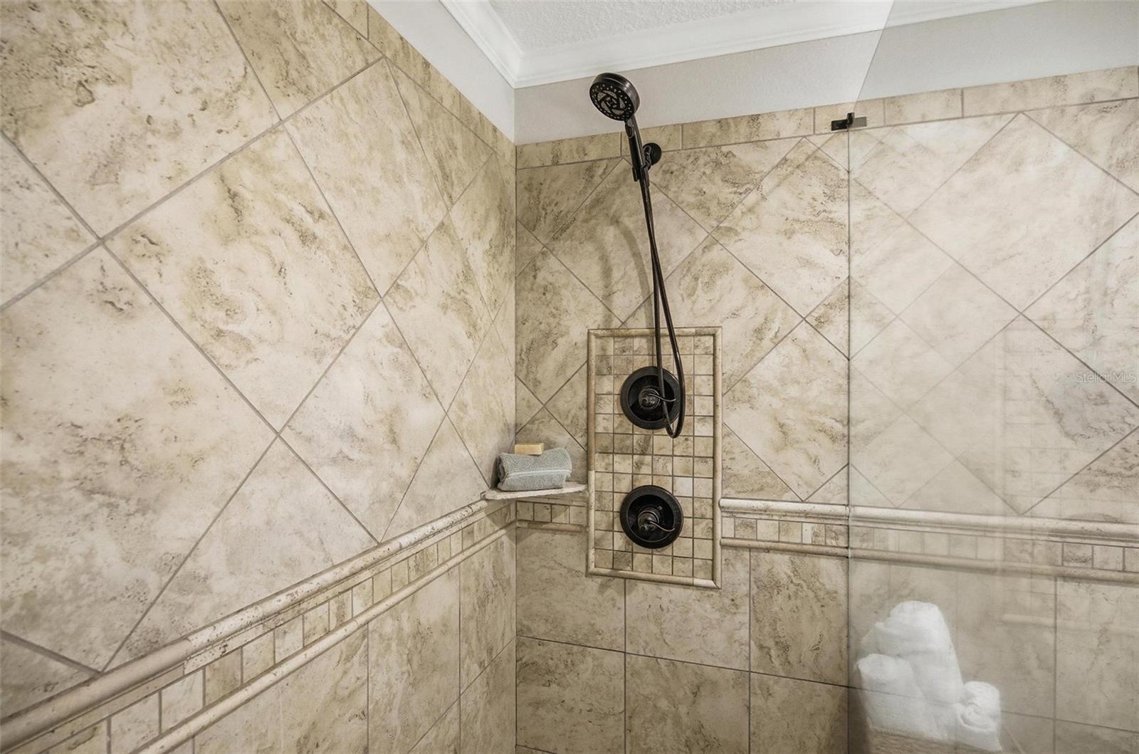 LIKENS SUBD LOTS 27 & 28 OR 289 PG 765 OR 397 PG 1 - Residential