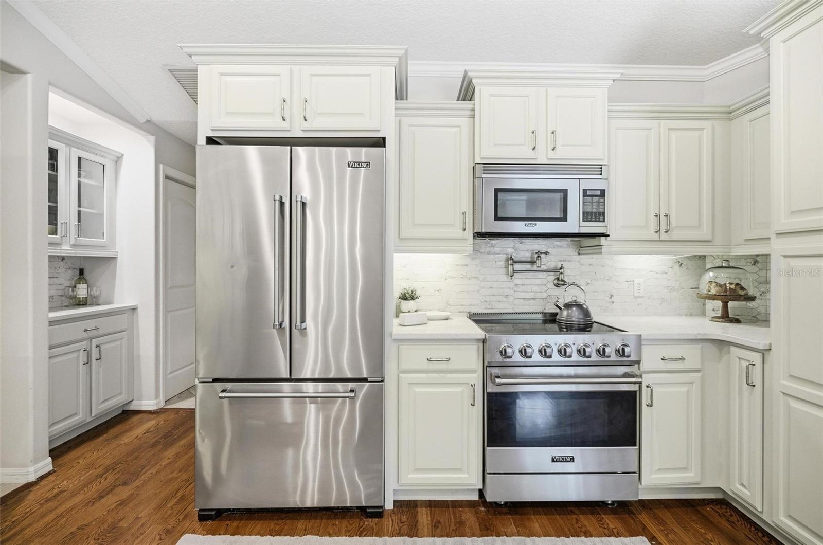 LIKENS SUBD LOTS 27 & 28 OR 289 PG 765 OR 397 PG 1 - Residential