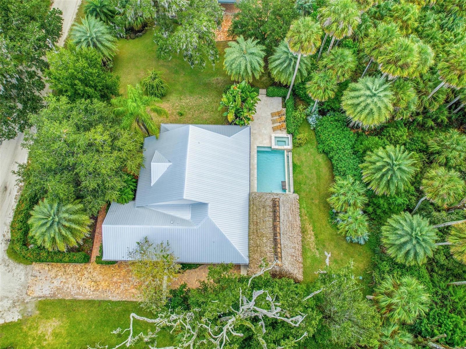 LIKENS SUBD LOTS 27 & 28 OR 289 PG 765 OR 397 PG 1 - Residential