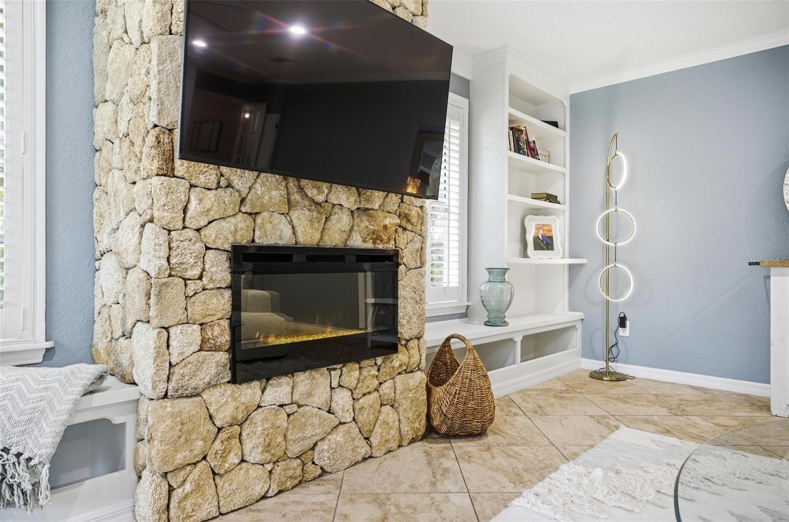 LIKENS SUBD LOTS 27 & 28 OR 289 PG 765 OR 397 PG 1 - Residential