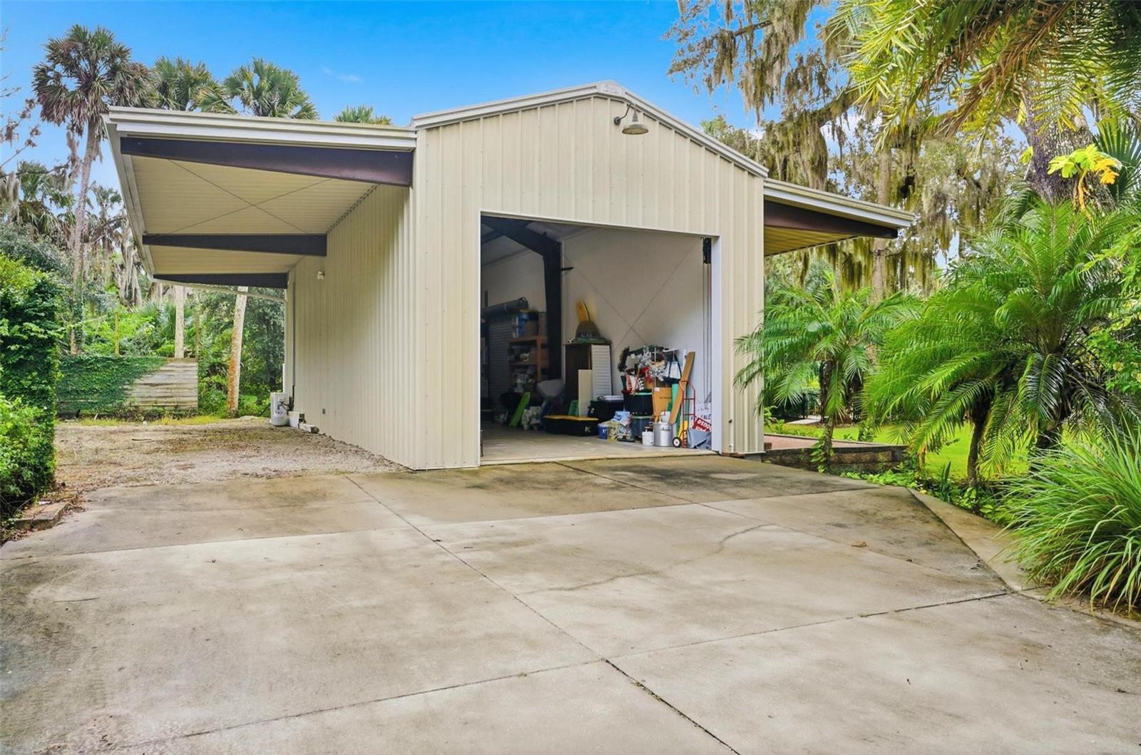 LIKENS SUBD LOTS 27 & 28 OR 289 PG 765 OR 397 PG 1 - Residential