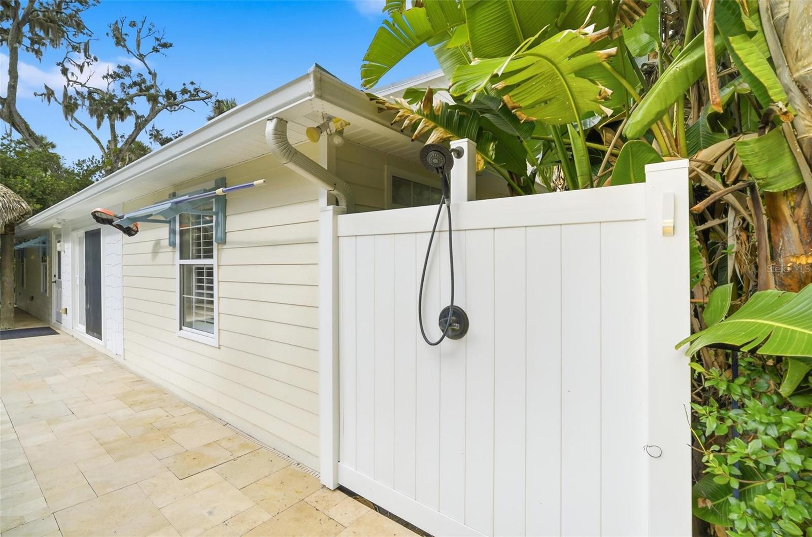 LIKENS SUBD LOTS 27 & 28 OR 289 PG 765 OR 397 PG 1 - Residential