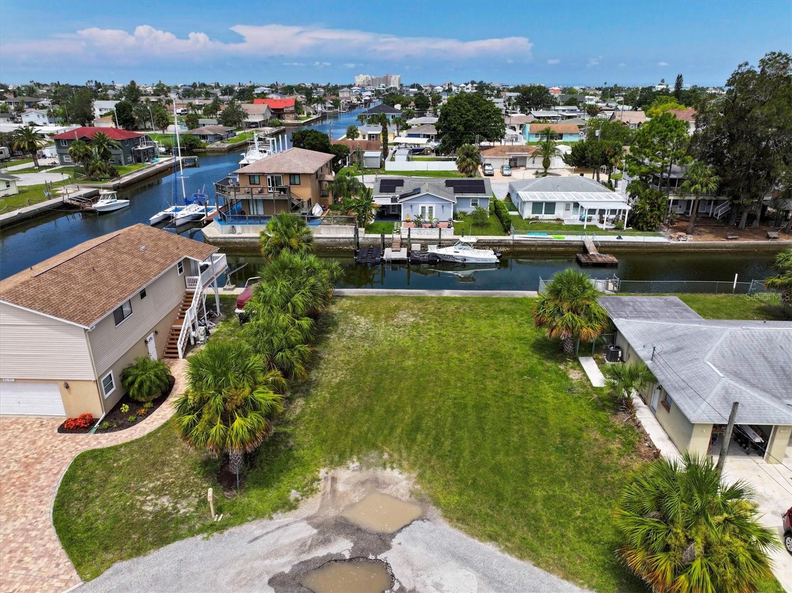 HUDSON BEACH ESTATES - Land