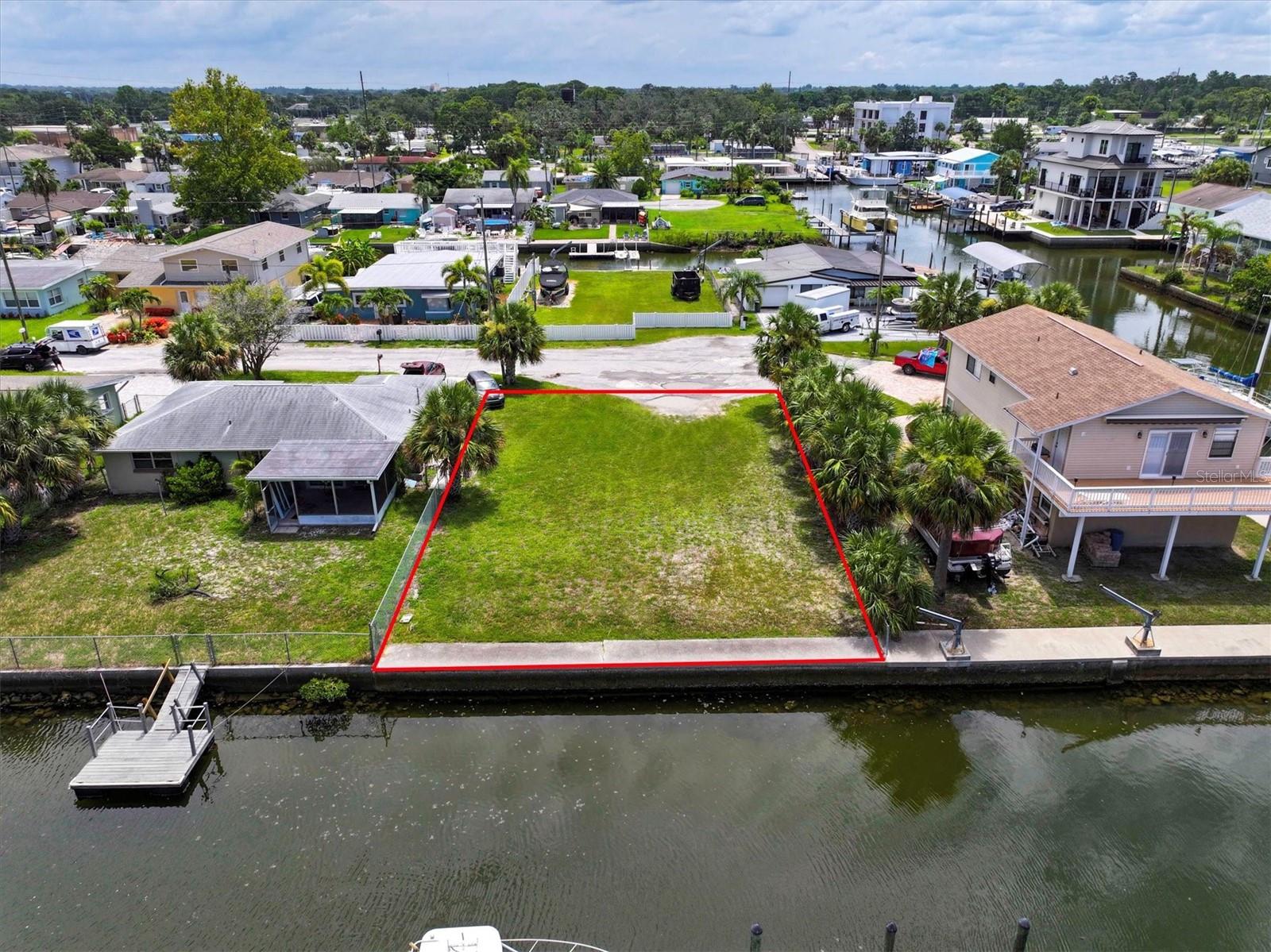 HUDSON BEACH ESTATES - Land