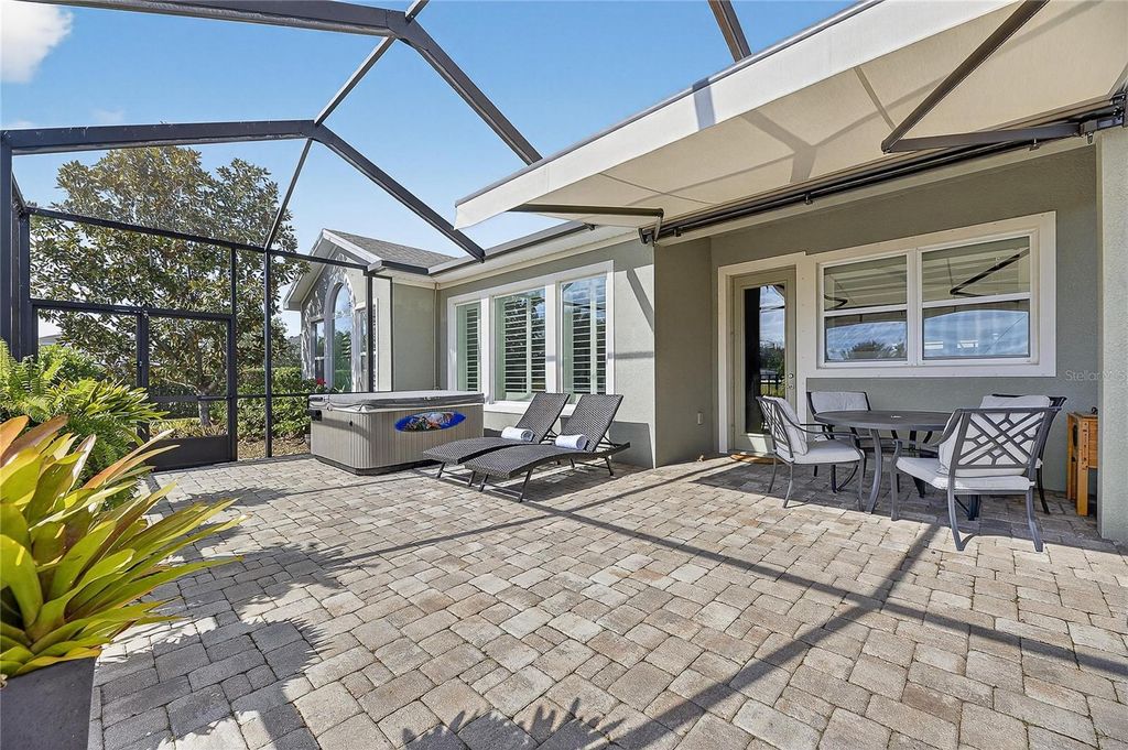 Photo of 6903 Crestpoint Drive, Apollo Beach, FL 33572 (MLS # TB8420161)