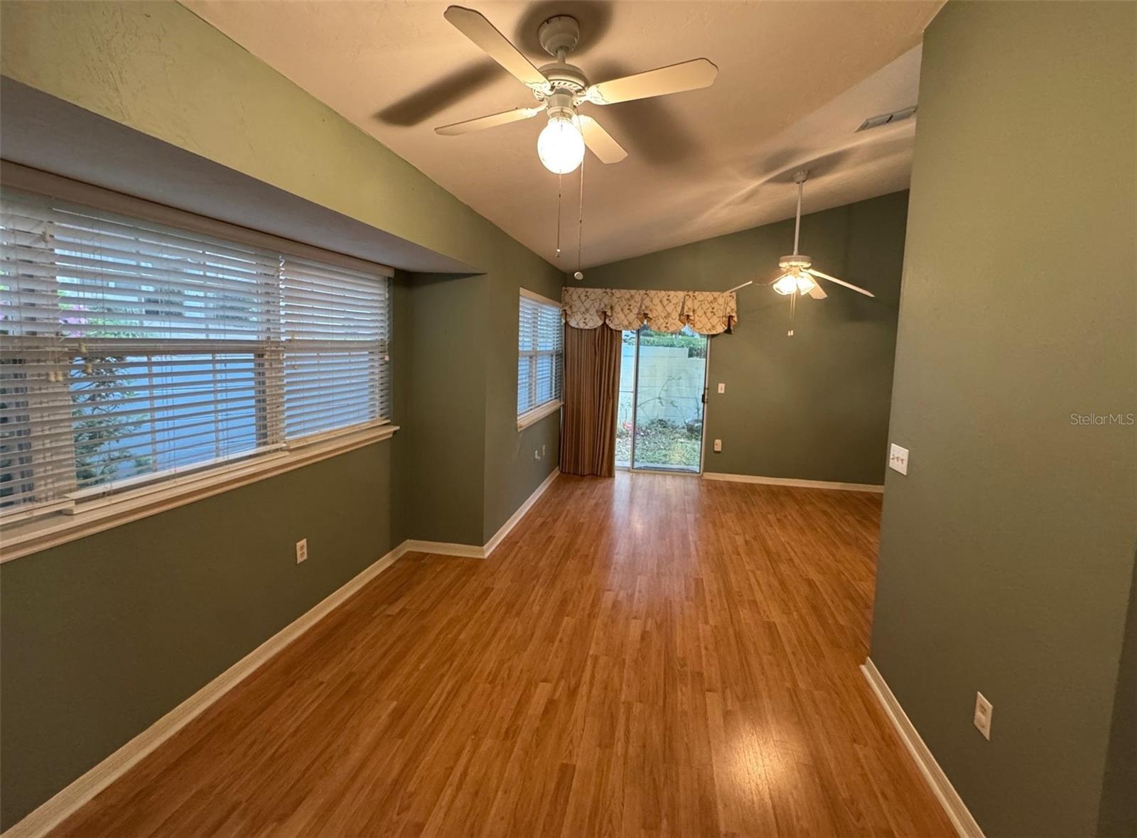 MEADOWBROOK AT GNVL PH IV E-1 REP - Residential Lease