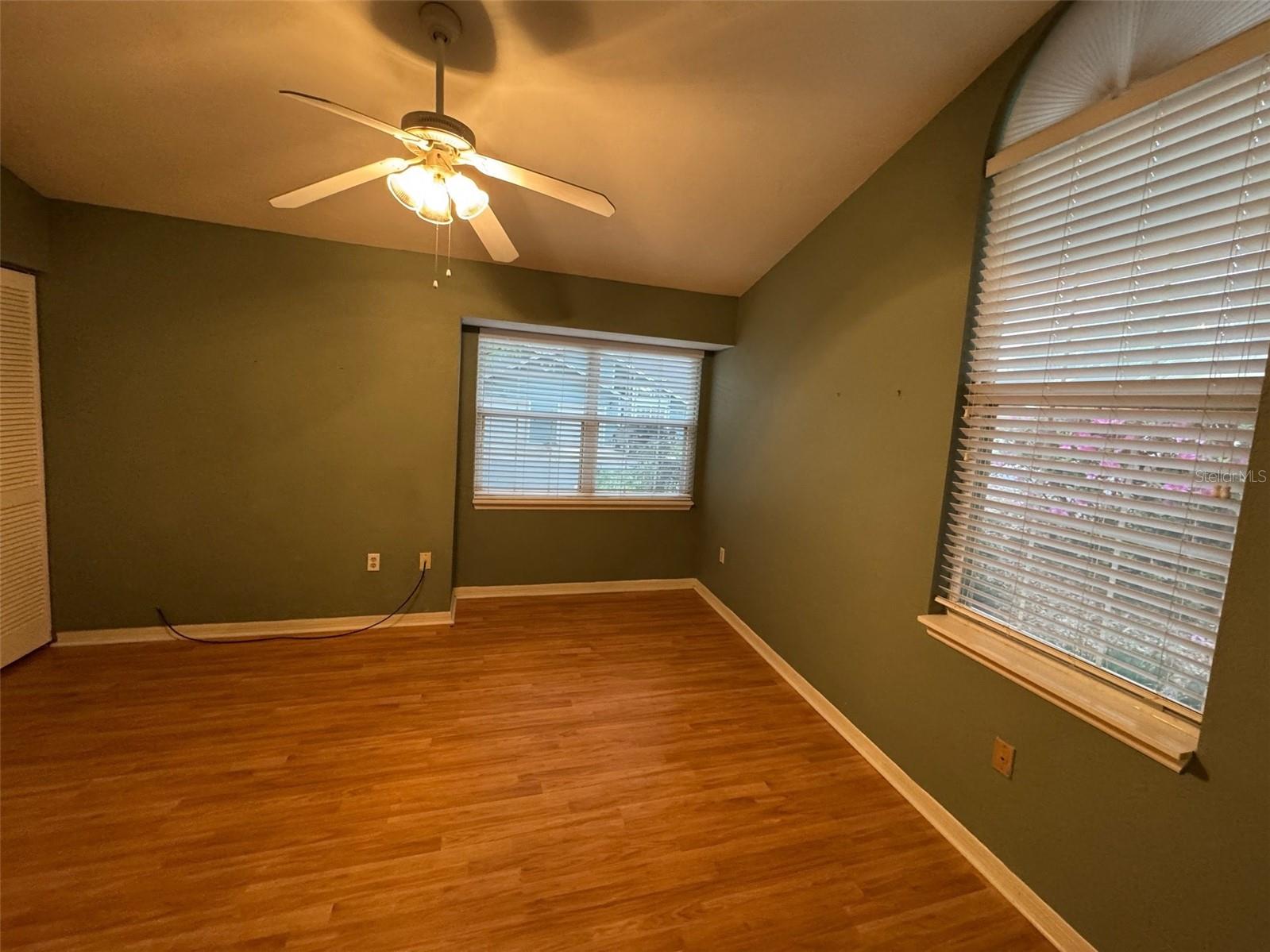 MEADOWBROOK AT GNVL PH IV E-1 REP - Residential Lease