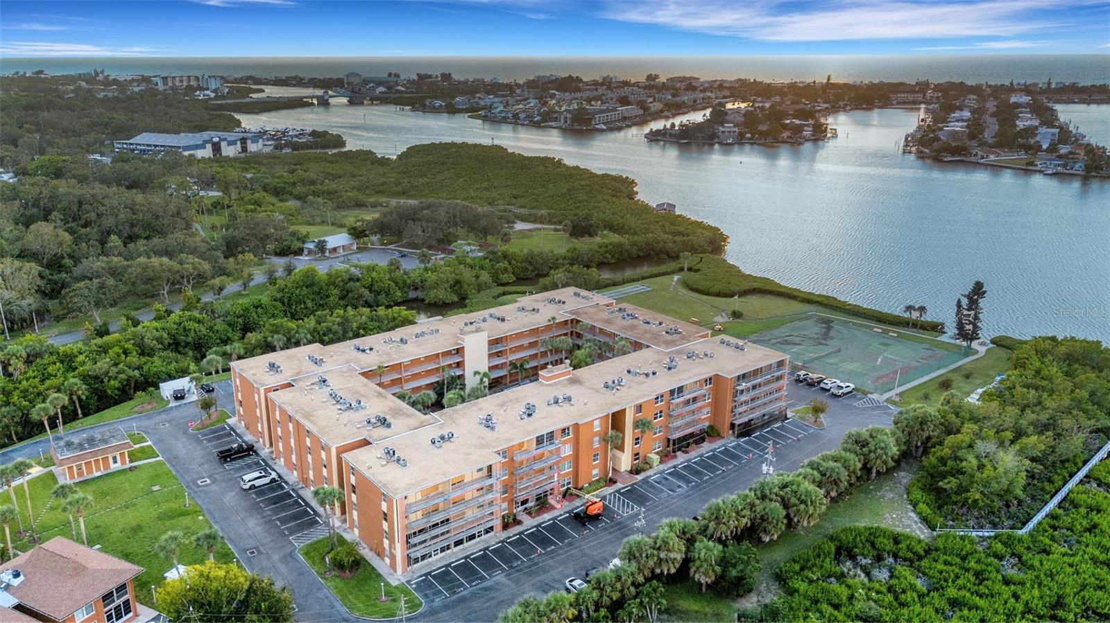 NEW ATLANTIS CLUB CONDO - Residential Lease