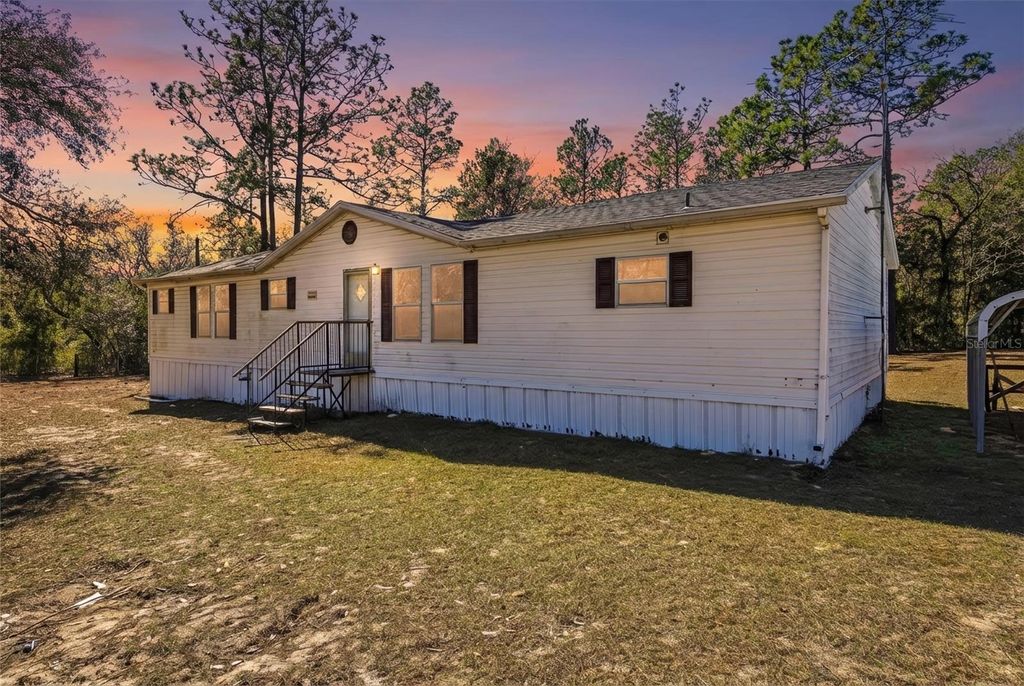 Photo of 4720 SW 160th Court, Ocala, FL 34481 (MLS # OM717651)