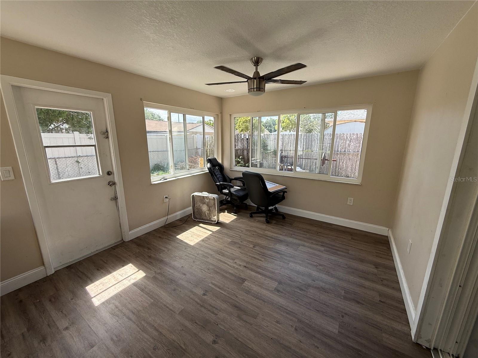 DEER PARK - Residential
