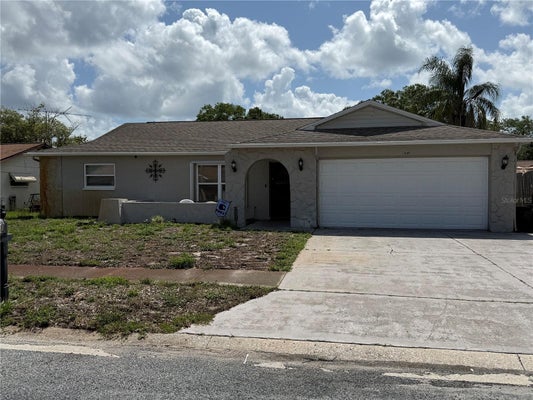 5030 DOEFIELD LN, NEW PORT RICHEY, FL 34653 - Image 8bb69f708d5d51de440a436f2f670ea6/1271554596